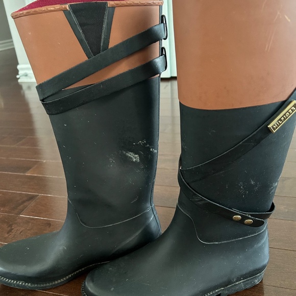 Tommy Hilfiger Rain Boots - Picture 4 of 11